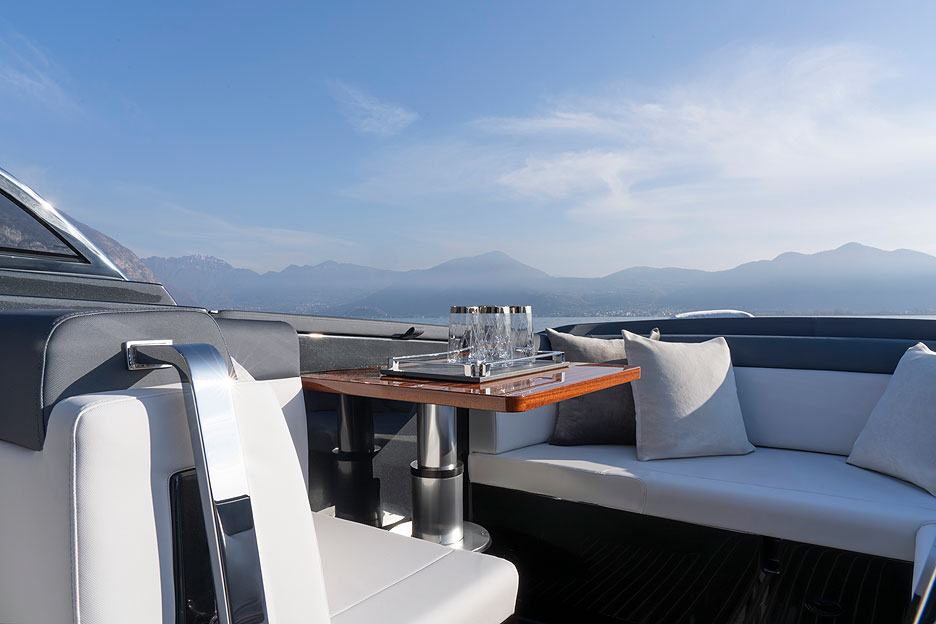 /upload/iblock/774/Riva_Iseo_Super_1_7_.jpg