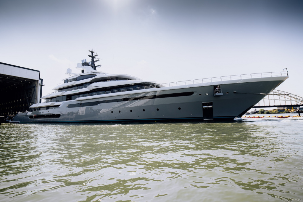 Oceanco-Leviathan-Load-Out-05.jpg