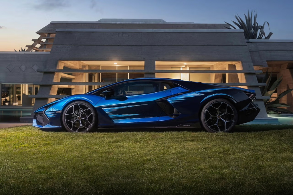 Lambo2.jpeg Lambo2.jpeg