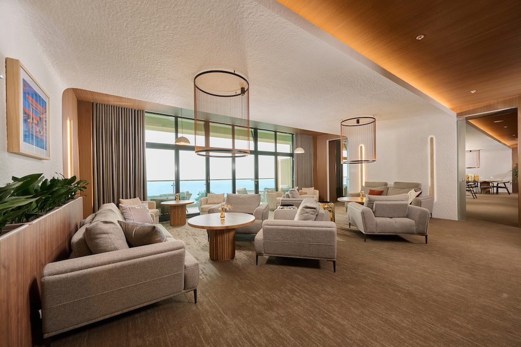 Sea View Lounge (2).jpg