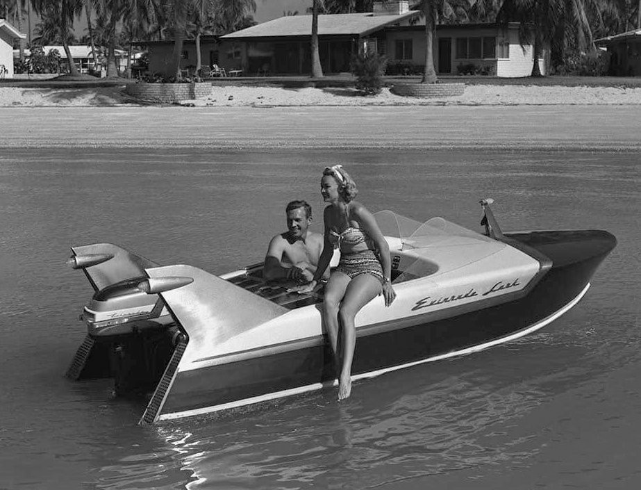 cadillac-boats-56-w923-o.jpg