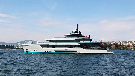 Serenissima II спущена на воду